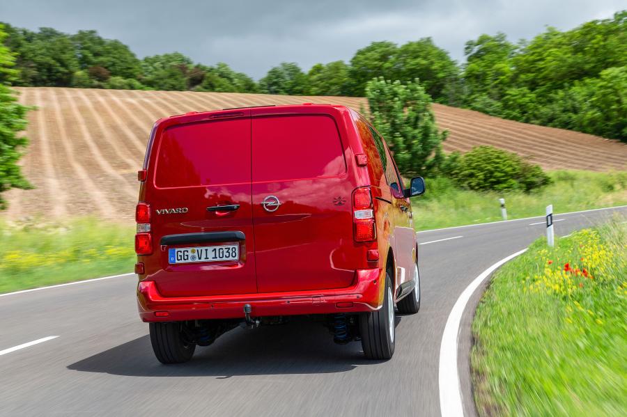  Opel Vivaro Van 4x4 2019 года  (фото 11 из 22)